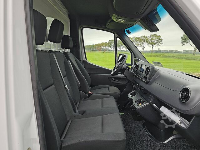 Suitcase MERCEDES-BENZ SPRINTER 315 Bakwagen Laadklep!