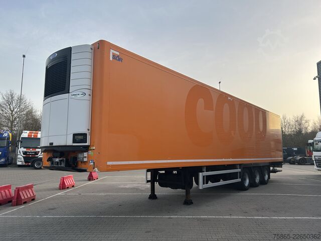 Refrigerated/freezer transport Schmitz Cargobull / SOR Iberica / Carrier Vector 1550 / Frigo Box...