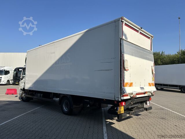 Box body DAF LF 230 FA / 12 Ton / 246 dkm / Navi / Box / Laa...