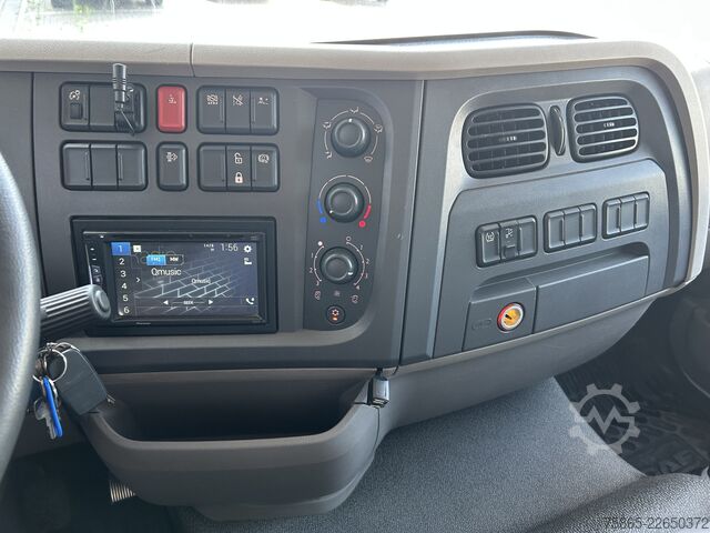 Koffer DAF LF 230 FA / 12 Ton / 217 dkm / Navi - Camera / ...
