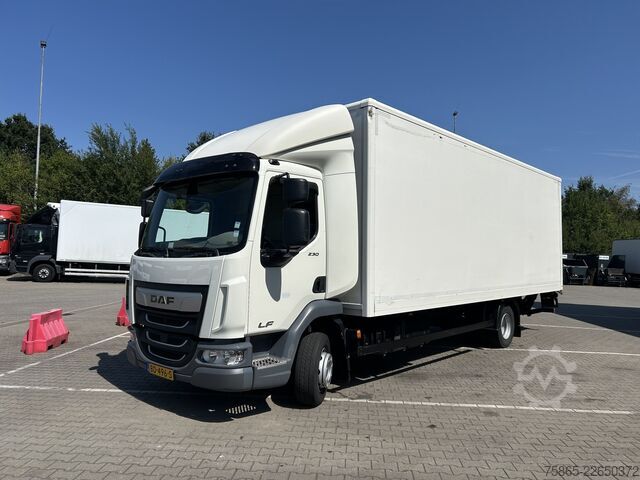 Box body DAF LF 230 FA / 12 Ton / 217 dkm / Navi - Camera / ...