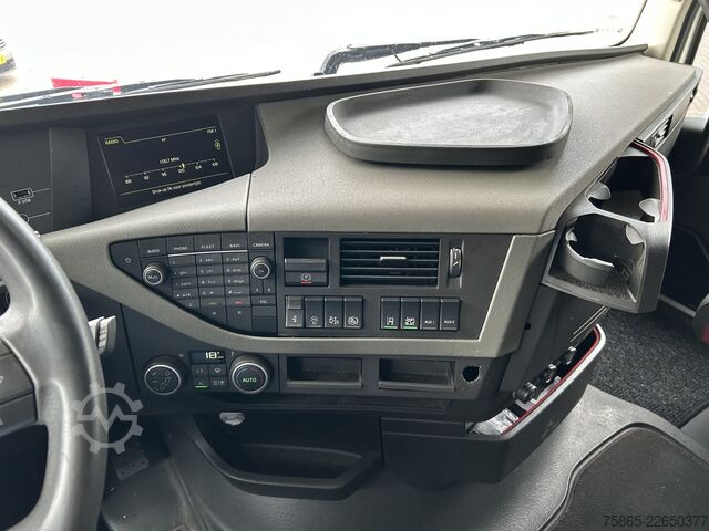 Standard-SZM Volvo FH 420 Globetrotter / 854 dkm / Night AC/ VEB+ ...