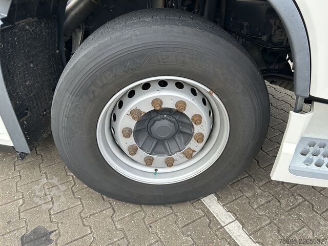 Standard-SZM Volvo FH 420 Globetrotter / 854 dkm / Night AC/ VEB+ ...