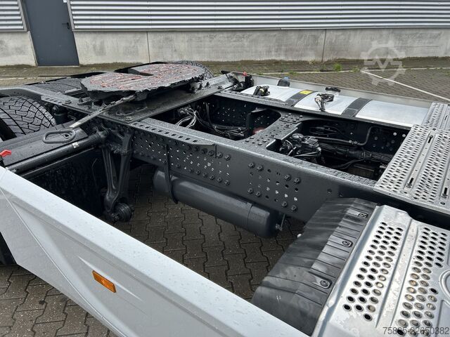 Standard tractor Mercedes-Benz Actros L 1842 Gigaspace / 233 dkm / Tacho V2 / ...