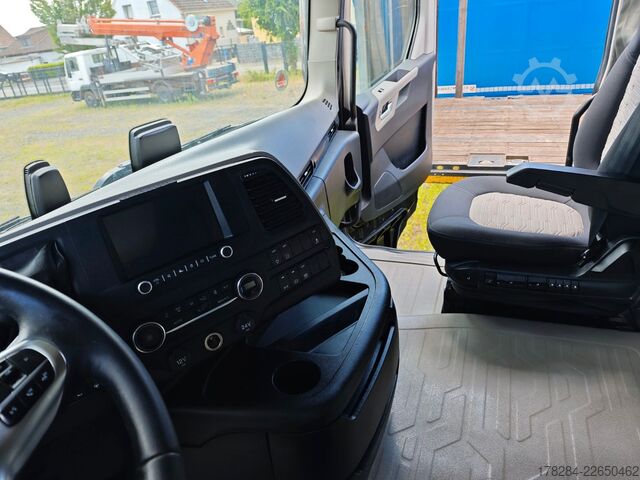 Standard SZM FORD F-MAX LUX LED, Intarder, Standklima, RDKS, Voll