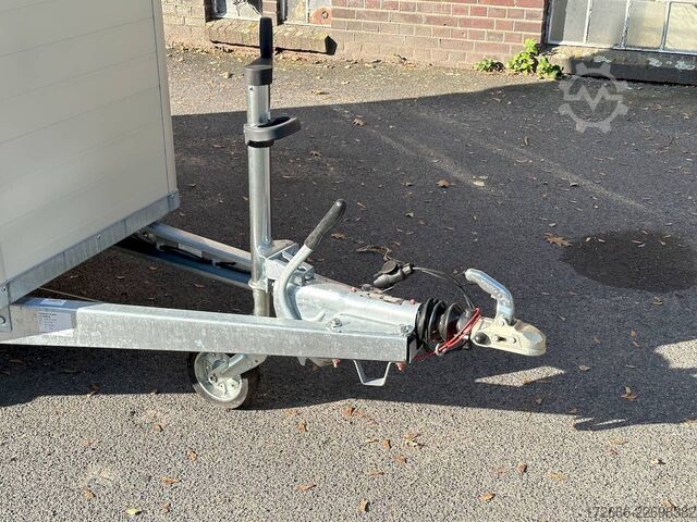 Pferdeanhänger Humbaur XANTHOS 2400 | BLACK