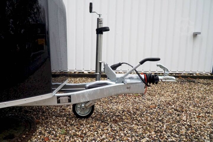 Box trailer Debon CHEVAL LIBERTE DEBON CARGO 1300 SCHWARZ