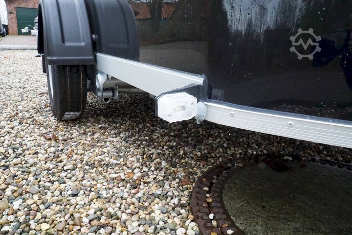 Box trailer Debon CHEVAL LIBERTE DEBON CARGO 1300 SCHWARZ