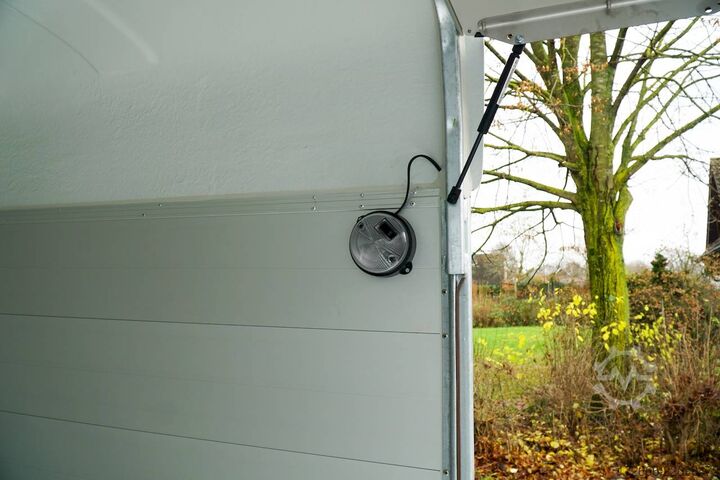 Box trailer Debon CHEVAL LIBERTE DEBON C500 ALU ROADSTER SCHWARZ +SEITENTÜR