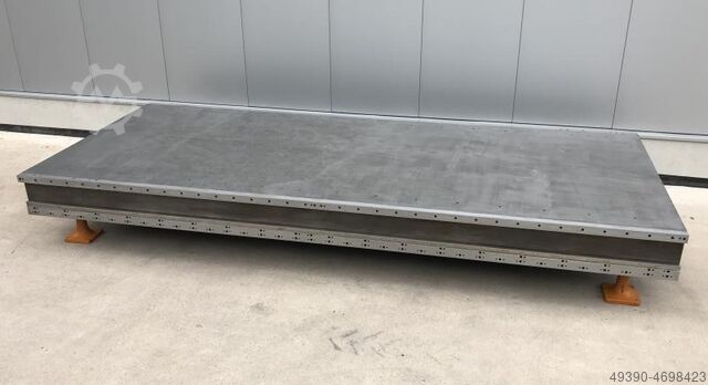 Measuring and marking plate made of cast steel grey iron, heavily ribbed, heavy straightening plate, STIEFELMAYER 5000 x 2000
