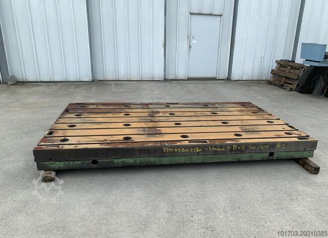 Gusseisenbett Taque fonte rainurée - Floor Plate 3300 x 2000 x 240 mm - No 2