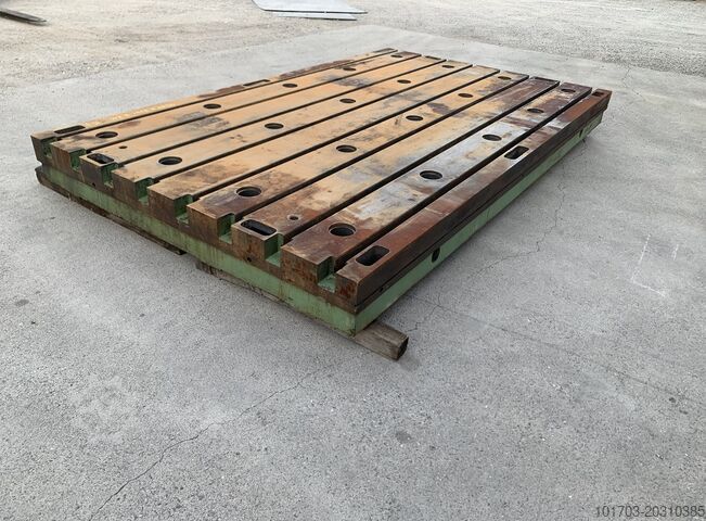 Gusseisenbett Taque fonte rainurée - Floor Plate 3300 x 2000 x 240 mm - No 2