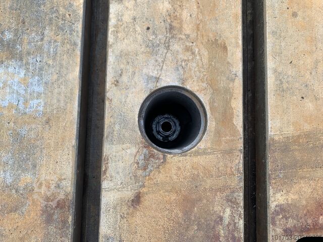 Gusseisenbett Taque fonte rainurée - Floor Plate 3300 x 2000 x 240 mm - No 2