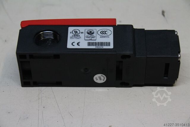 Safety switch Euchner GP1-2131A-M