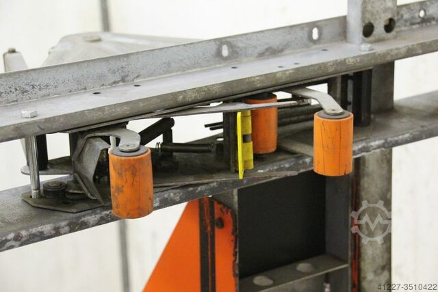 Kartonverschließer Soco System Kartonbreite 530 mm