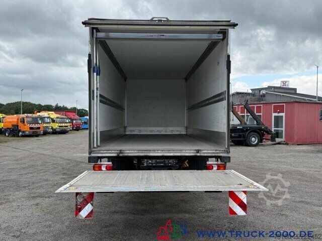 Box truck Mercedes-Benz Antos 1830 Isolierter Koffer 7.40m LBW 1.5t.