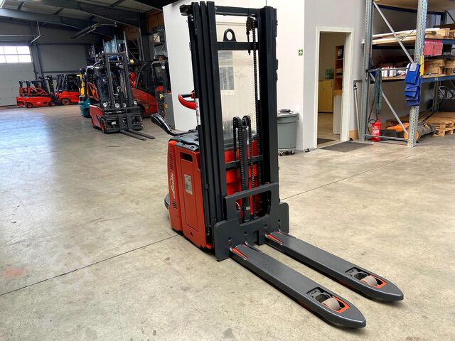 S+UVV 07/27 Initialhub Elektro 8.788 h Linde D 14AP