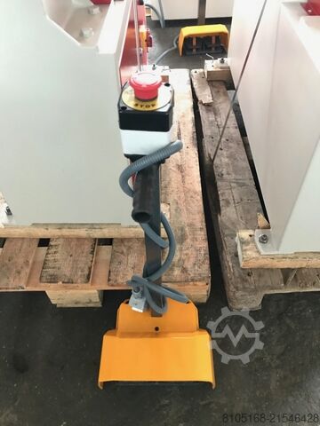 Sickenmaschine AKBEND AKM 250 motor.