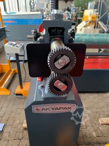 Sickenmaschine AKBEND AKM 125 motor.