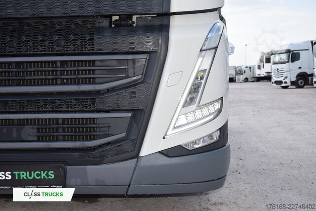 Standard tractor unit VOLVO FH 500 Globetrotter XL Varios