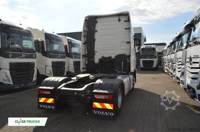 Standard tractor unit VOLVO FH 500 XL i-ParkCool ACC Side Skirts