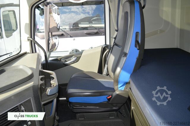 Standard tractor unit VOLVO FH 500 XL i-ParkCool ACC Side Skirts