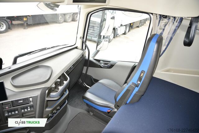 Standard tractor unit VOLVO FH 500 Globetrotter XL I-ParkCool ACC