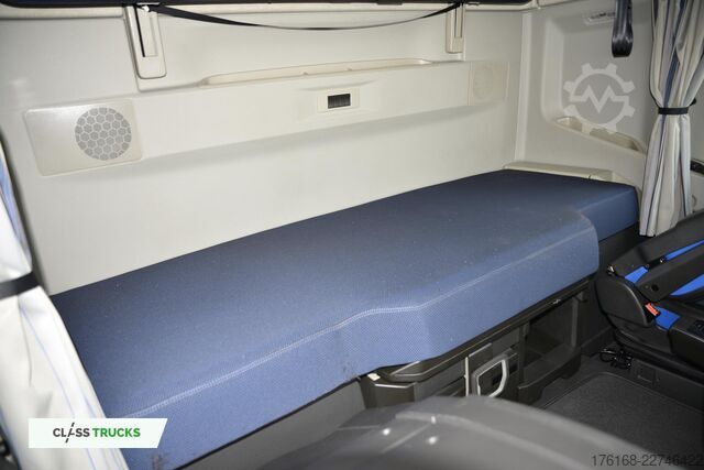 Standard tractor unit VOLVO FH 500 Globetrotter XL I-ParkCool ACC