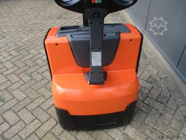 High lifting pallet truck BT SWE 080L