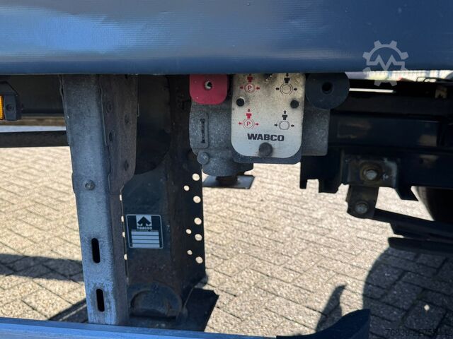 BE semi-trailers Nefra BE oplegger