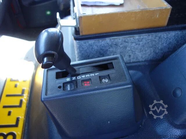 Fire engine Mercedes-Benz 1325 godiva pump