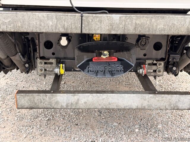 LKW mit Kofferaufbau MAN TGL 12.250 BL 4X2 Koffer+LBW*AHK*KLIMA*K