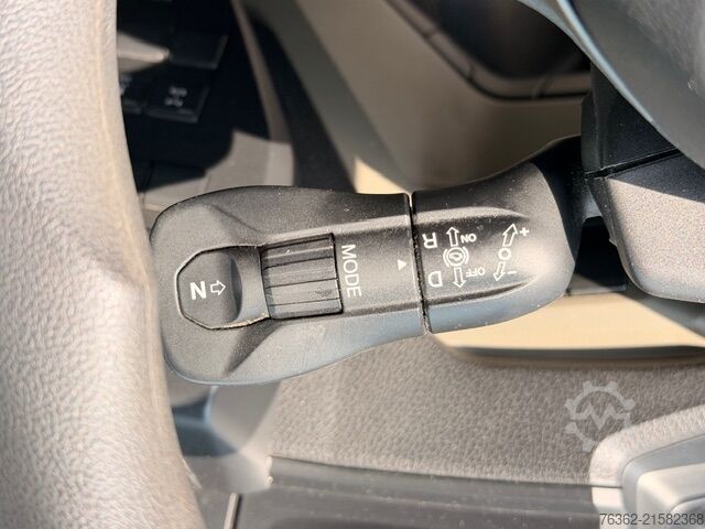 LKW mit Kofferaufbau MAN TGL 12.250 BL 4X2 Koffer+LBW*AHK*KLIMA*K