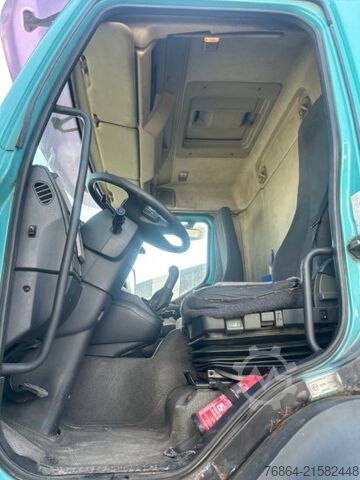 LKW mit Pritsche & Plane VOLVO FL 240 4X2R, PLANE, MANUAL, E4, LADEBORDWAND,