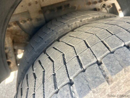 LKW mit Pritsche & Plane VOLVO FL 240 4X2R, PLANE, MANUAL, E4, LADEBORDWAND,