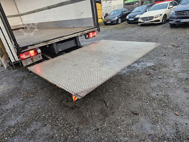 LKW mit Kofferaufbau Volvo FL 240 4x2 16tons Seitentüren Koff