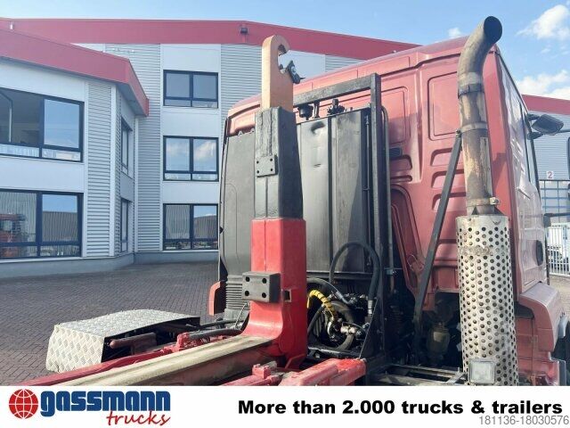 Abrollkipper MAN TGA 25.530 8x4-4 BL, Lift-/Lenkachse