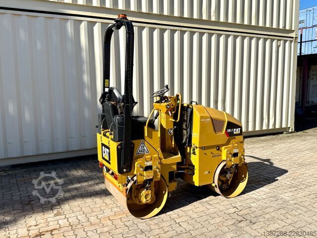 Walzenzug CATERPILLAR CB1.7 / 2019 BJ / 430 Stunden