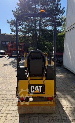 Walzenzug CATERPILLAR CB1.7 / 2019 BJ / 430 Stunden