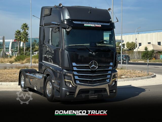 Standard SZM Mercedes-Benz Actros 1853