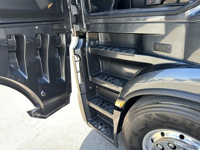 Standard SZM Mercedes-Benz Actros 1853