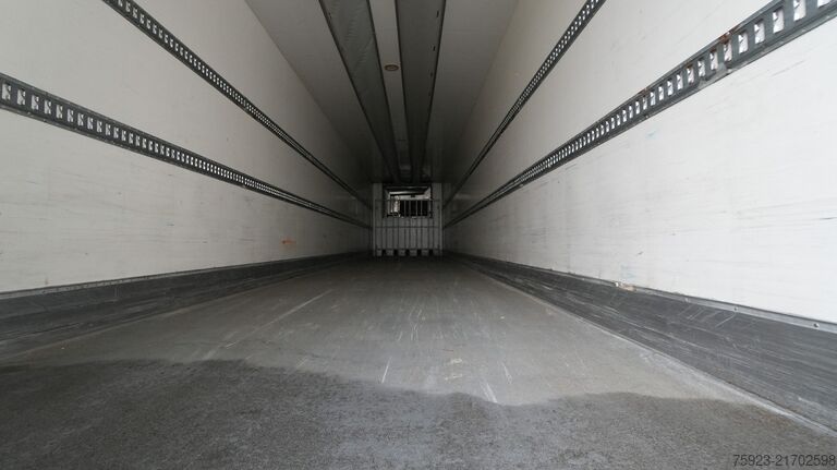 Kühl-/Tiefkühltransport Chereau 3 Axle frigo trailer with THERMO KING SLX 300