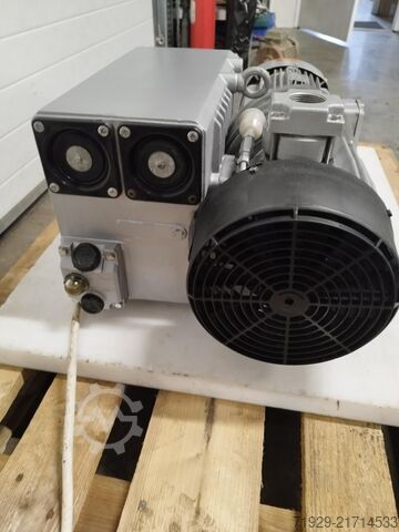 Busch RA 0100 E Vacuum Pump Busch R5 RA 0100 E