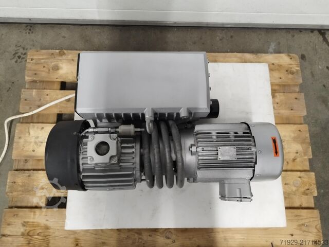 Busch RA 0100 E Vacuum Pump Busch R5 RA 0100 E