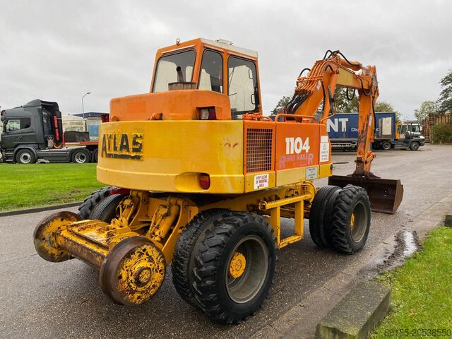 Mobile excavator road-rail ATLAS 1104