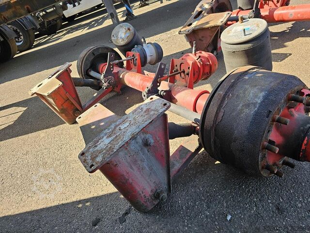 Achse SMB TRAILER AXLE SINGLE TIRES.