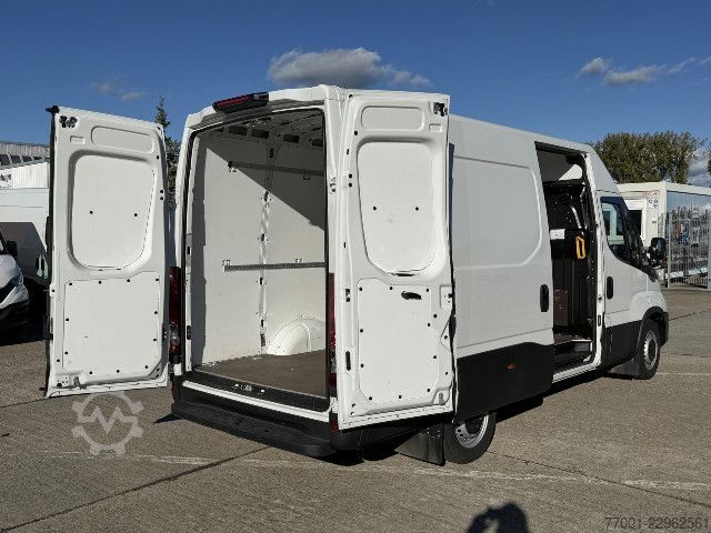 Kastenwagen IVECO 35S16V Klima / Kamera / Tempomat