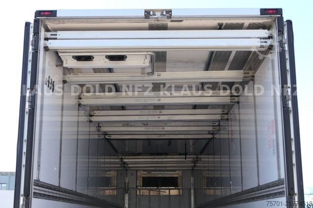Reefer semitrailer LAMBERET LVFS3 Kühlkoffer Carrier Vector 1950 Liftachse