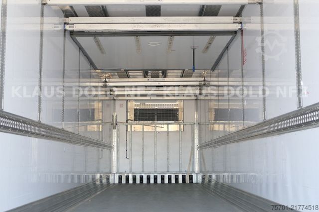 Reefer semitrailer LAMBERET LVFS3 Kühlkoffer Carrier Vector 1950 Liftachse