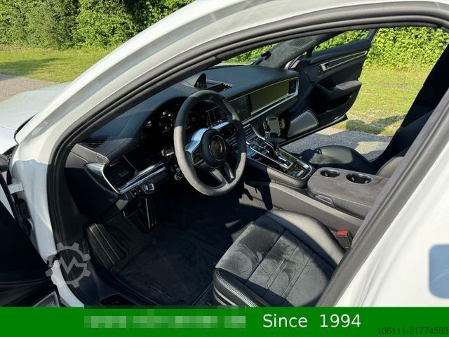 Van PORSCHE Panamera GTS Sport Turismo